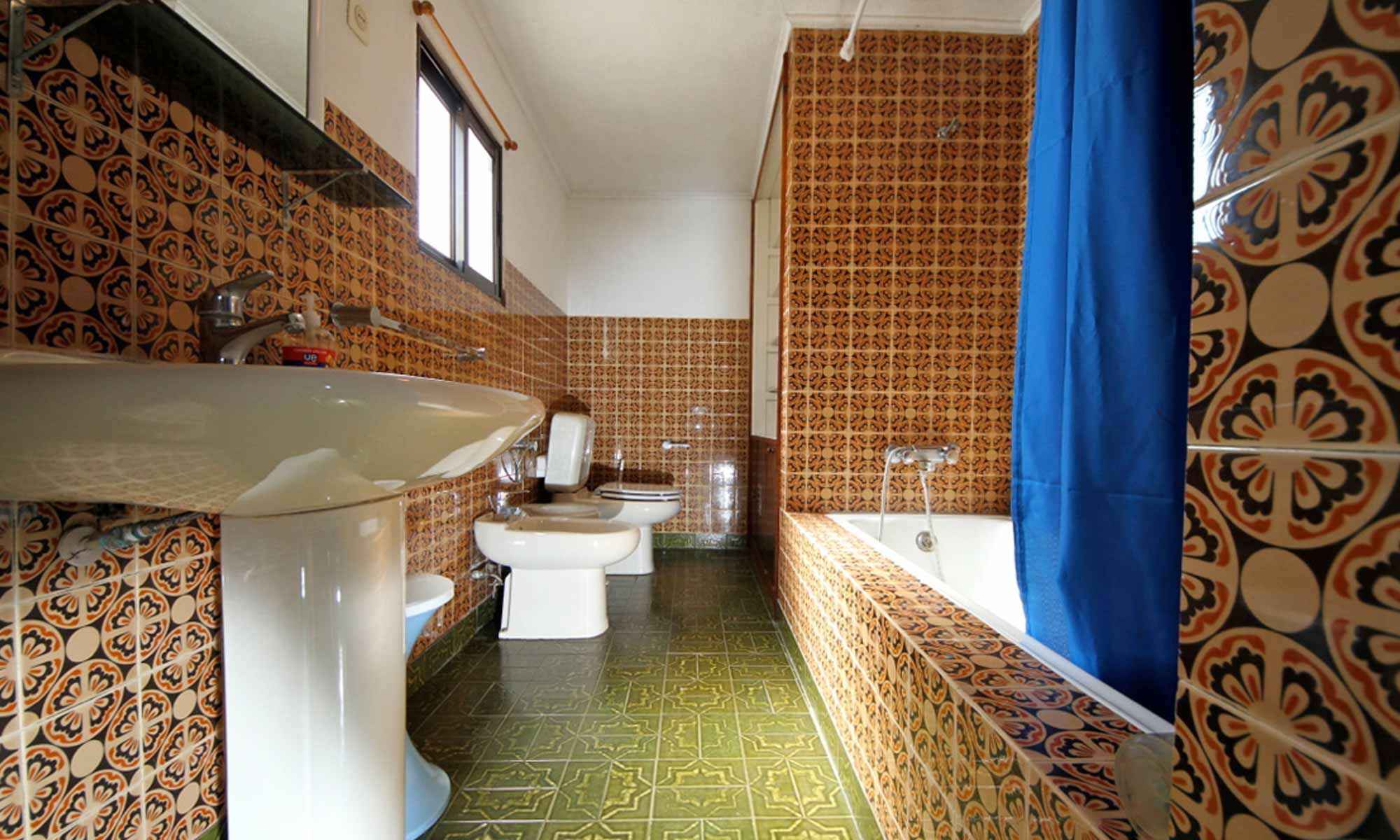 Slow Dive Atlantik Azoren Guesthouse Golphino Badezimmer