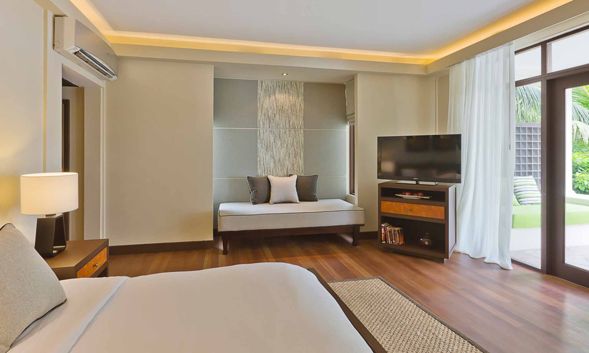 Slow Dive Indischer Ozean Malediven Kurumba Maldives Bett