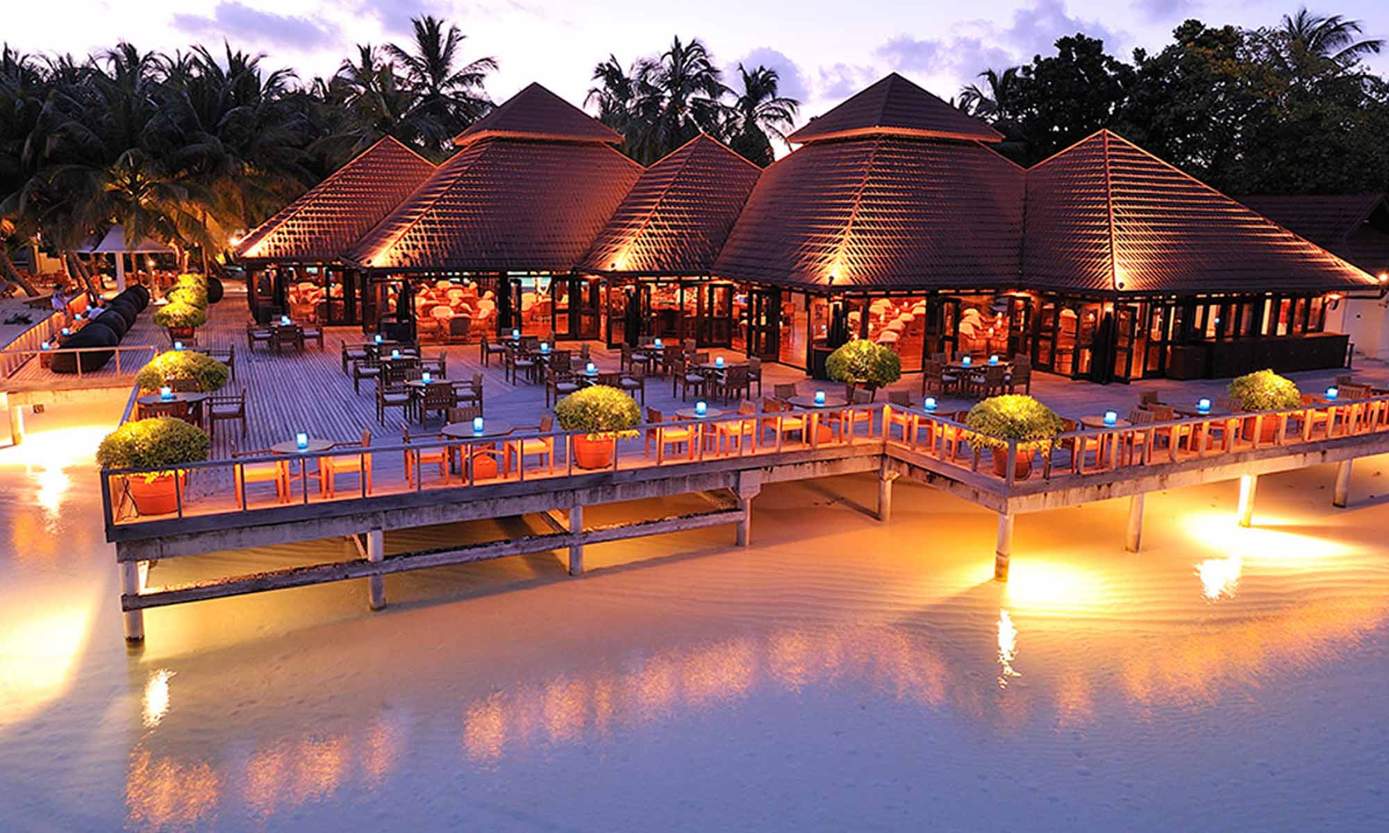 Slow Dive Indischer Ozean Malediven Kurumba Maldives Restaurant