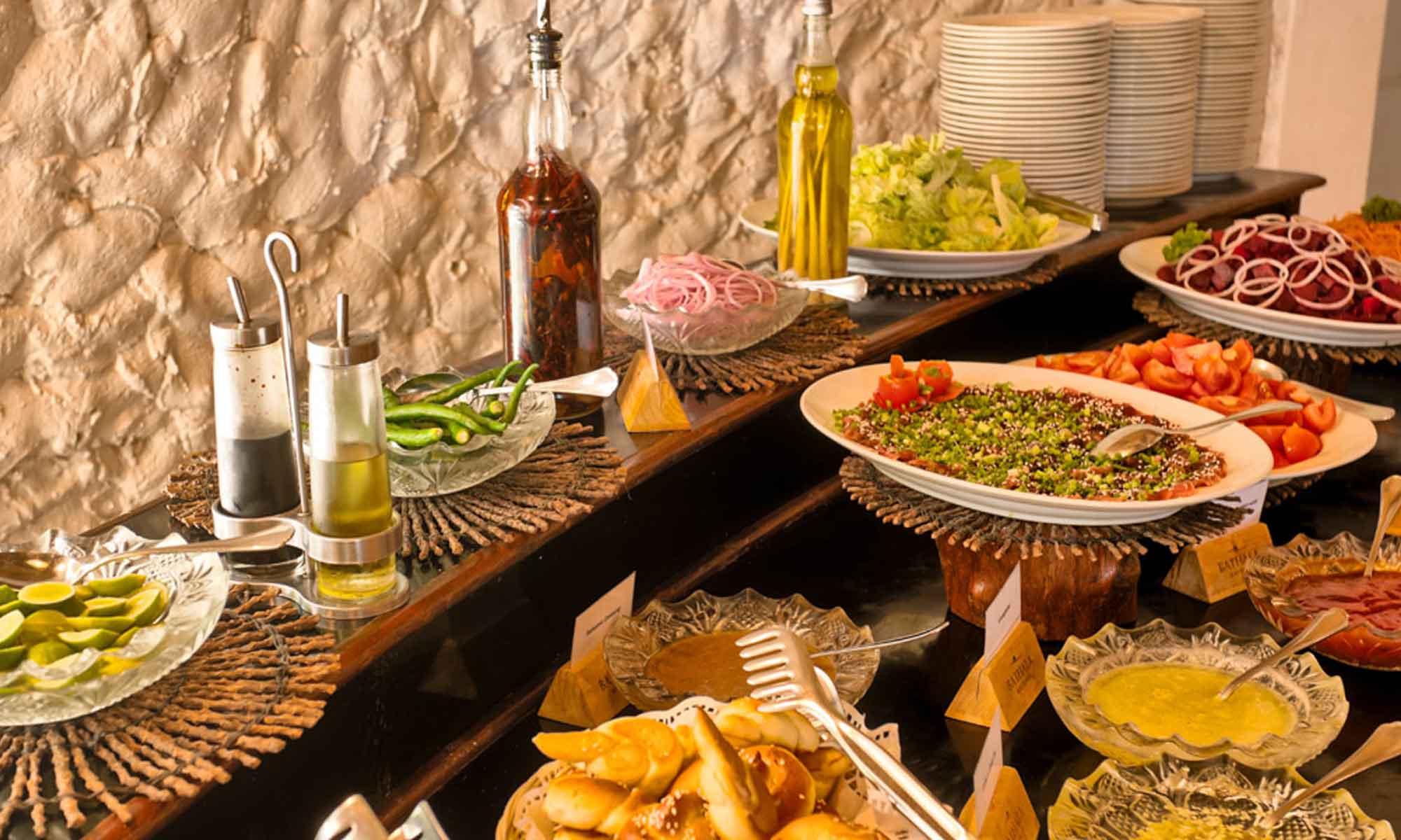 Slow Dive Indischer Ozean Malediven Bathala Resort Buffet