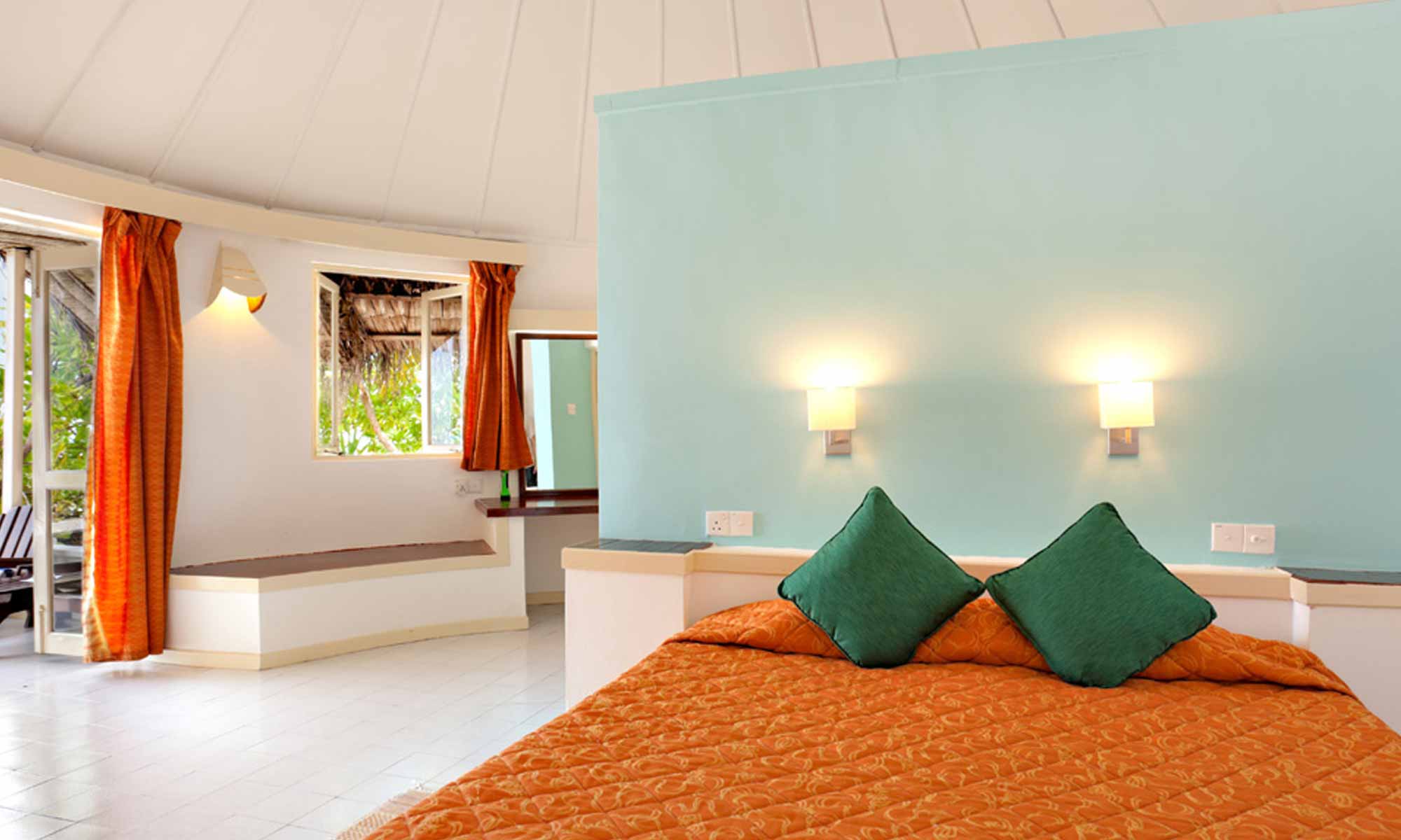 Slow Dive Indischer Ozean Malediven Bathala Resort Bungalow