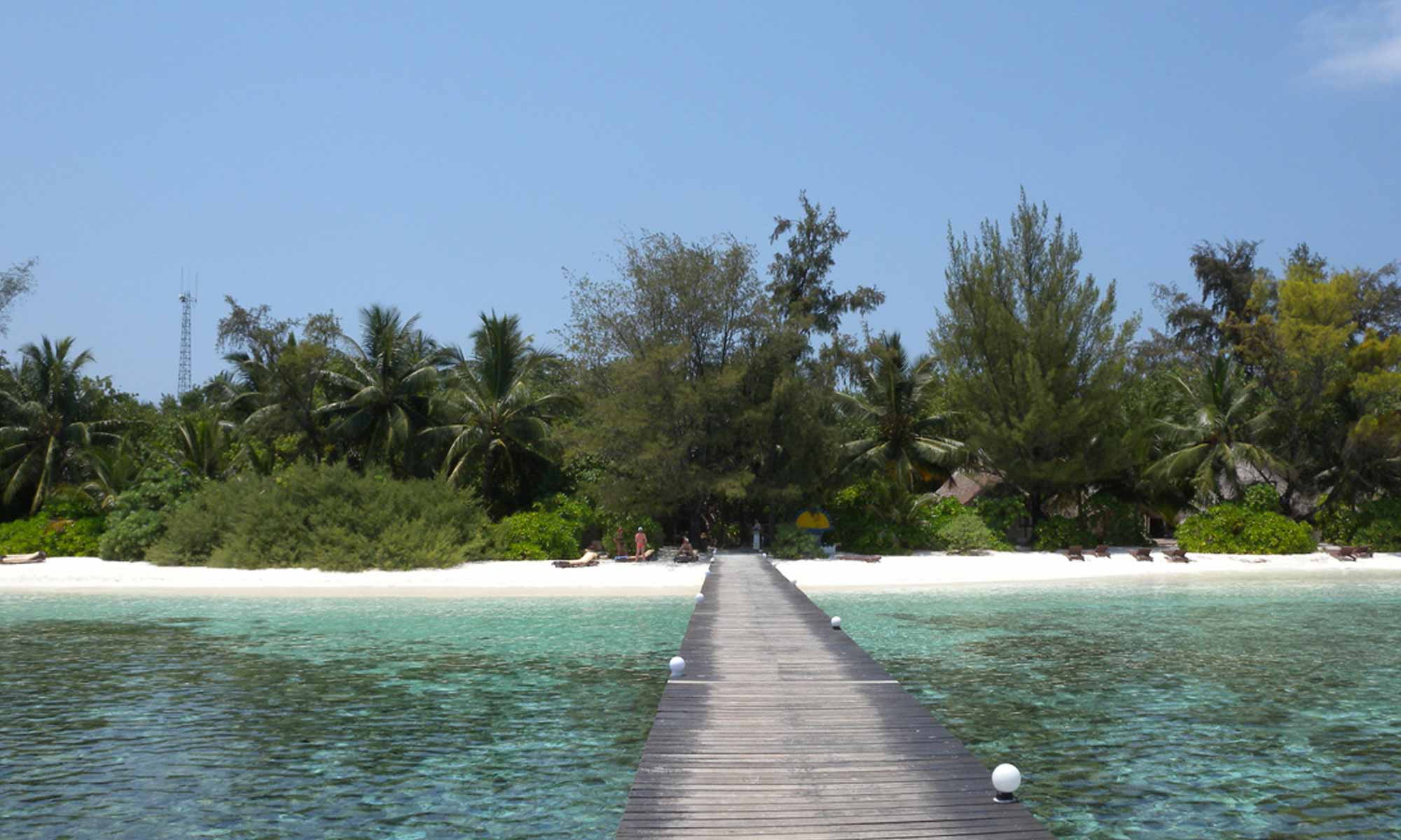 Slow Dive Indischer Ozean Malediven Bathala Resort Steg
