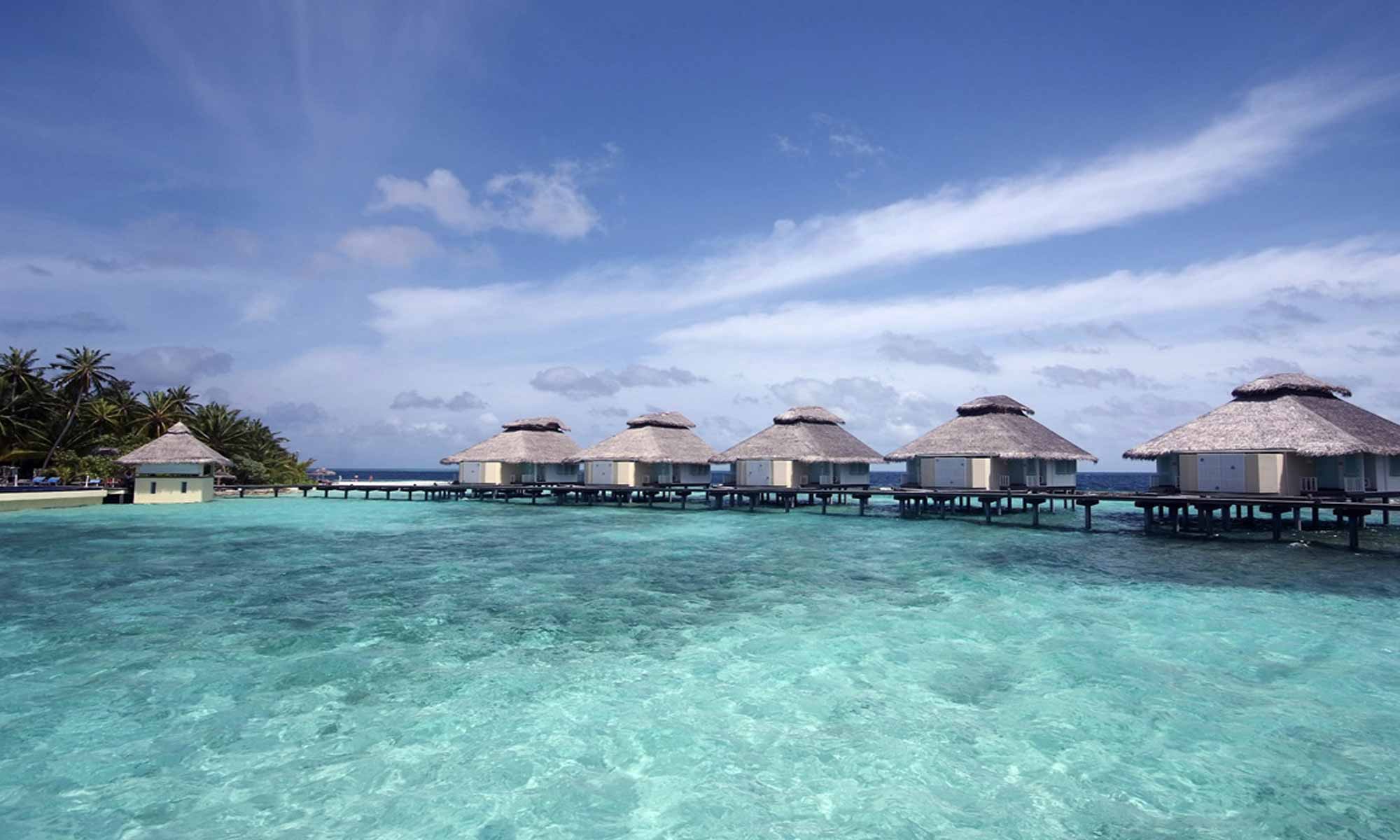 Slow Dive Indischer Ozean Malediven Ellaidhoo Wasser Bungalows