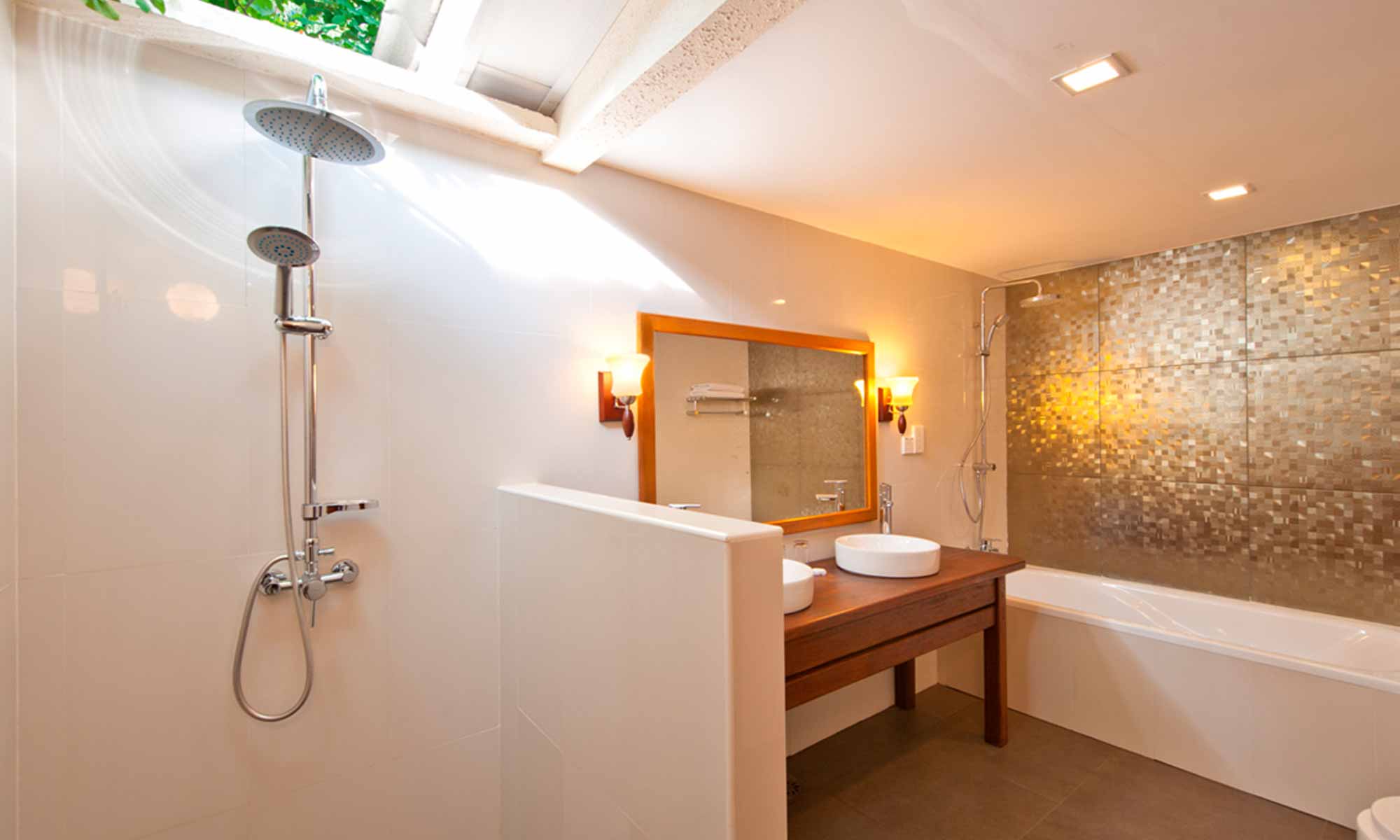 Slow Dive Indischer Ozean Malediven Eriyadu Island Resort Bad