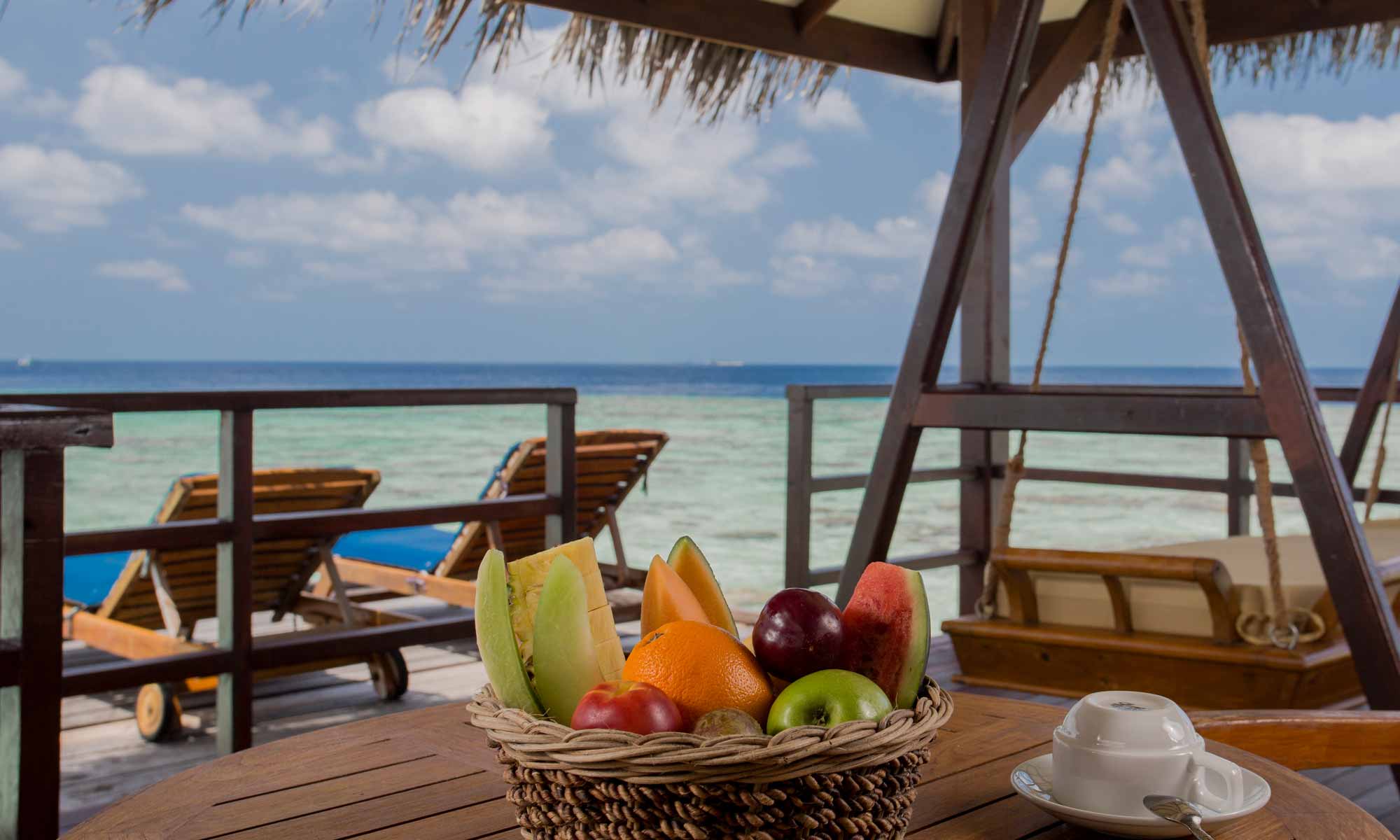 Slow Dive Indischer Ozean Malediven Filitheyo Island Resort Obstkorb