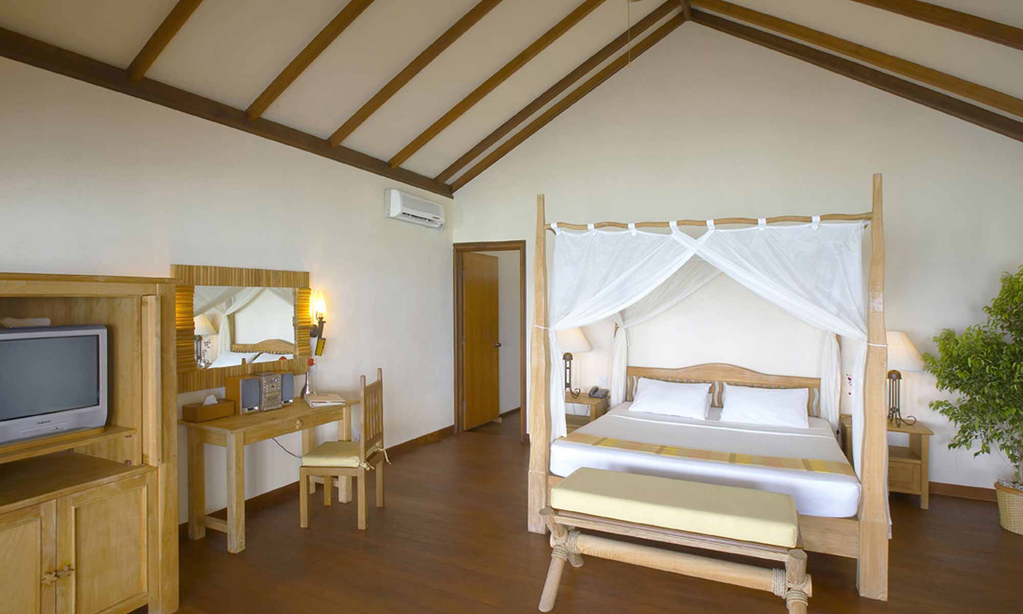 Slow Dive Indischer Ozean Malediven Filitheyo Island Resort Zimmer