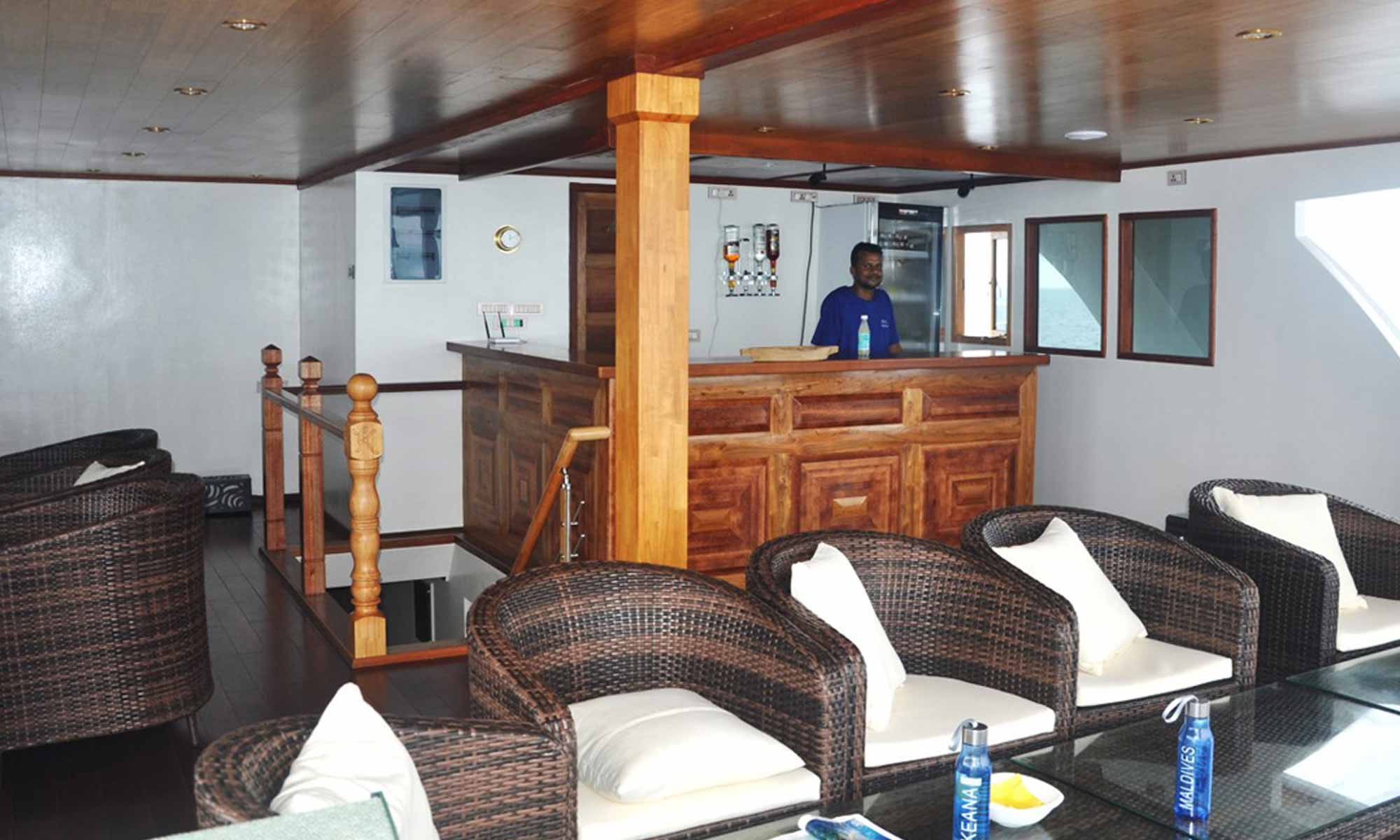 Slow Dive Indischer Ozean Malediven Keana Bar