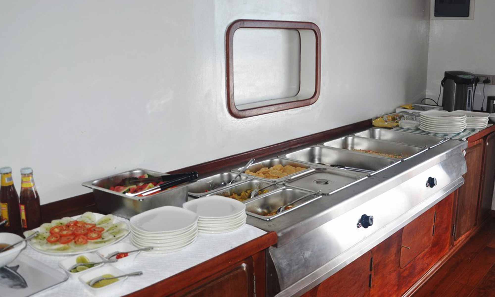 Slow Dive Indischer Ozean Malediven Keana Buffet