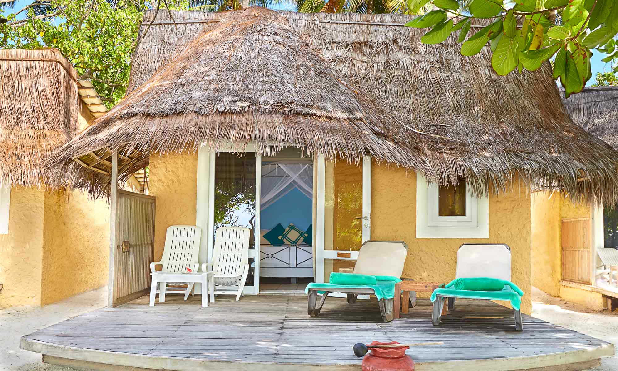 Slow Dive Indischer Ozean Malediven Kuredu Island Resort Bungalow 2