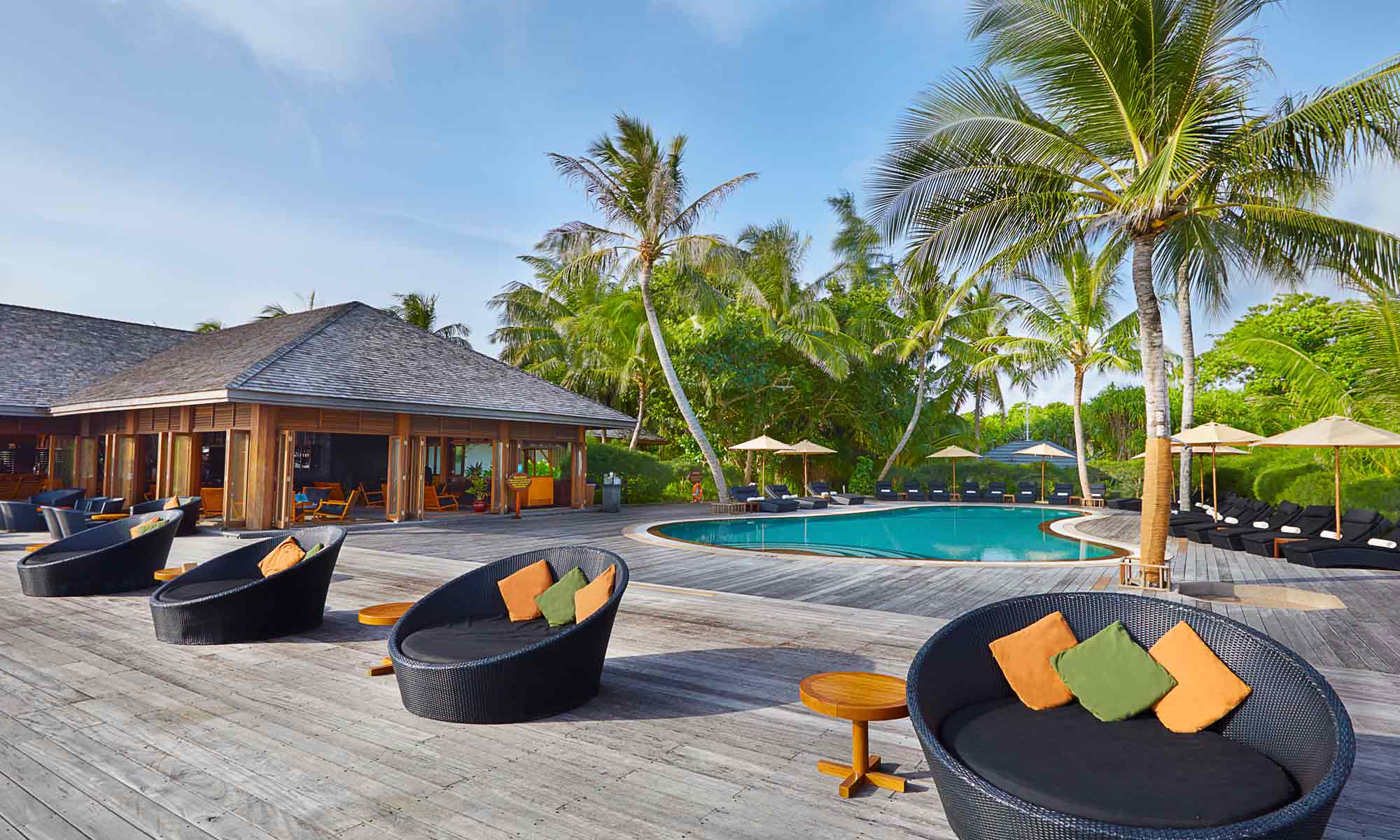 Slow Dive Indischer Ozean Malediven Kuredu Island Resort Pool Lounge