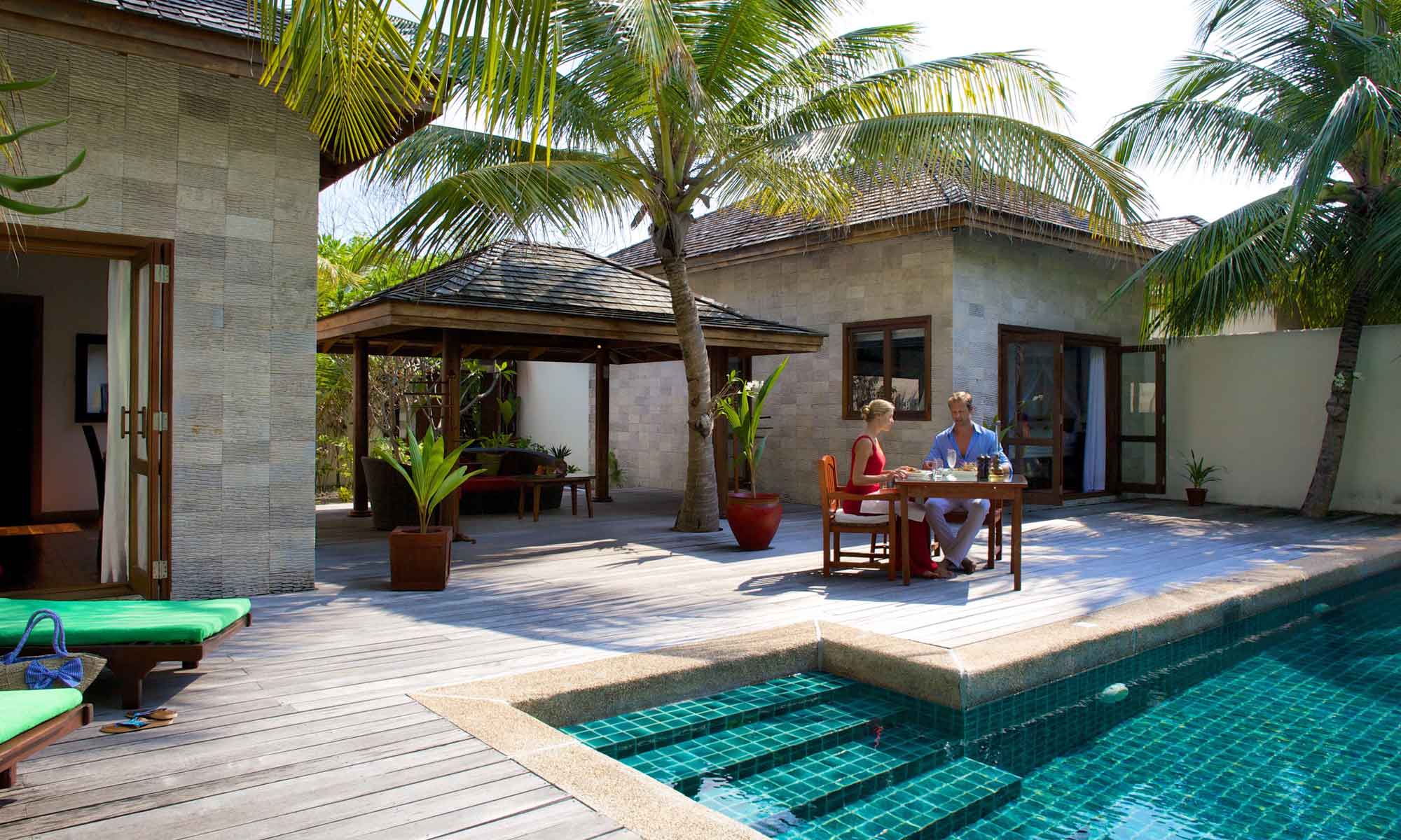 Slow Dive Indischer Ozean Malediven Kuredu Island Resort Pool