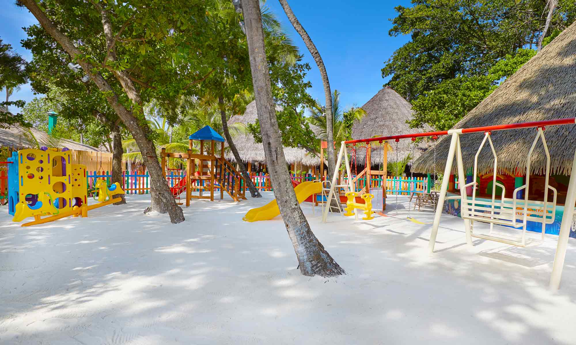 Slow Dive Indischer Ozean Malediven Kuredu Island Resort Strand