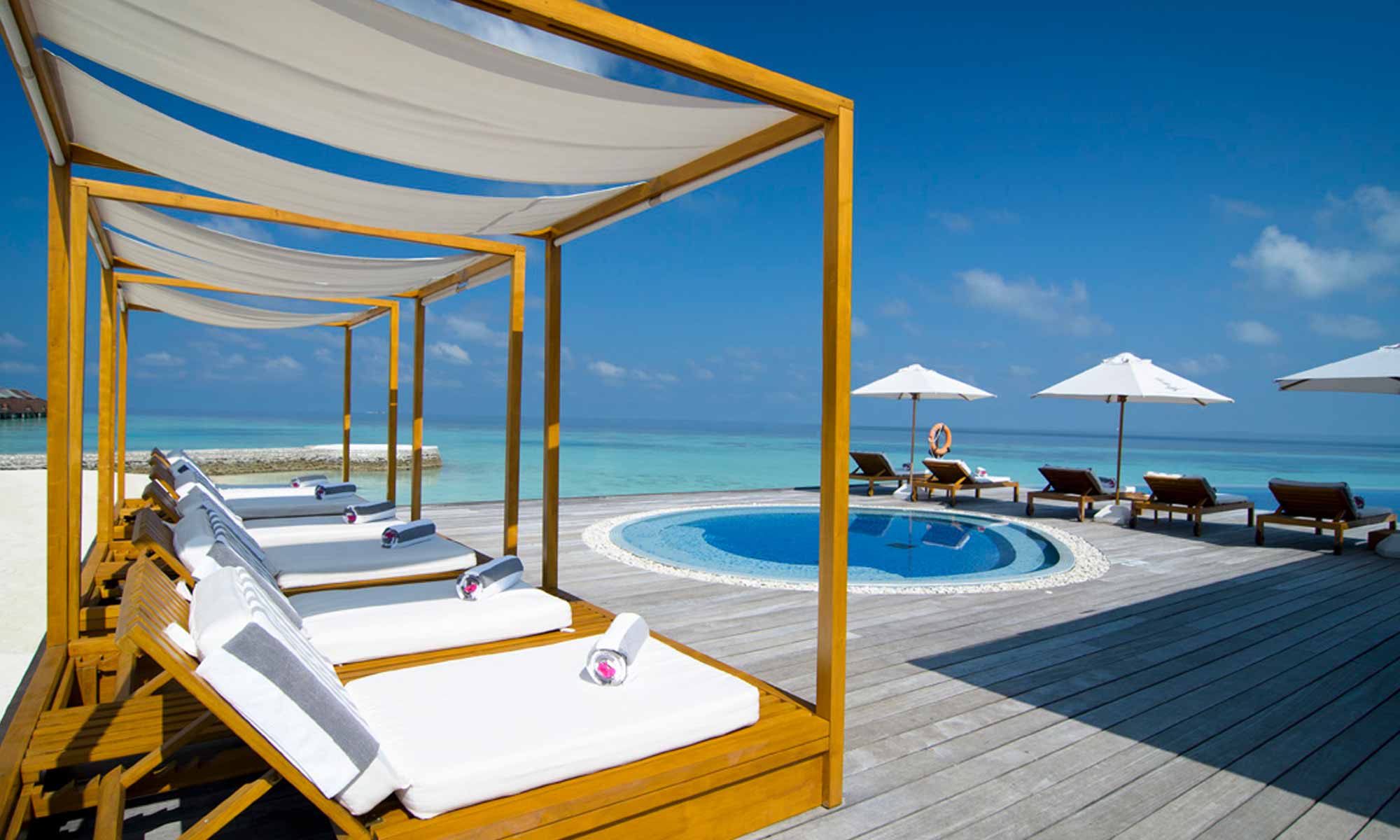 Slow Dive Indischer Ozean Malediven Lily Beach Resort Whirlpool