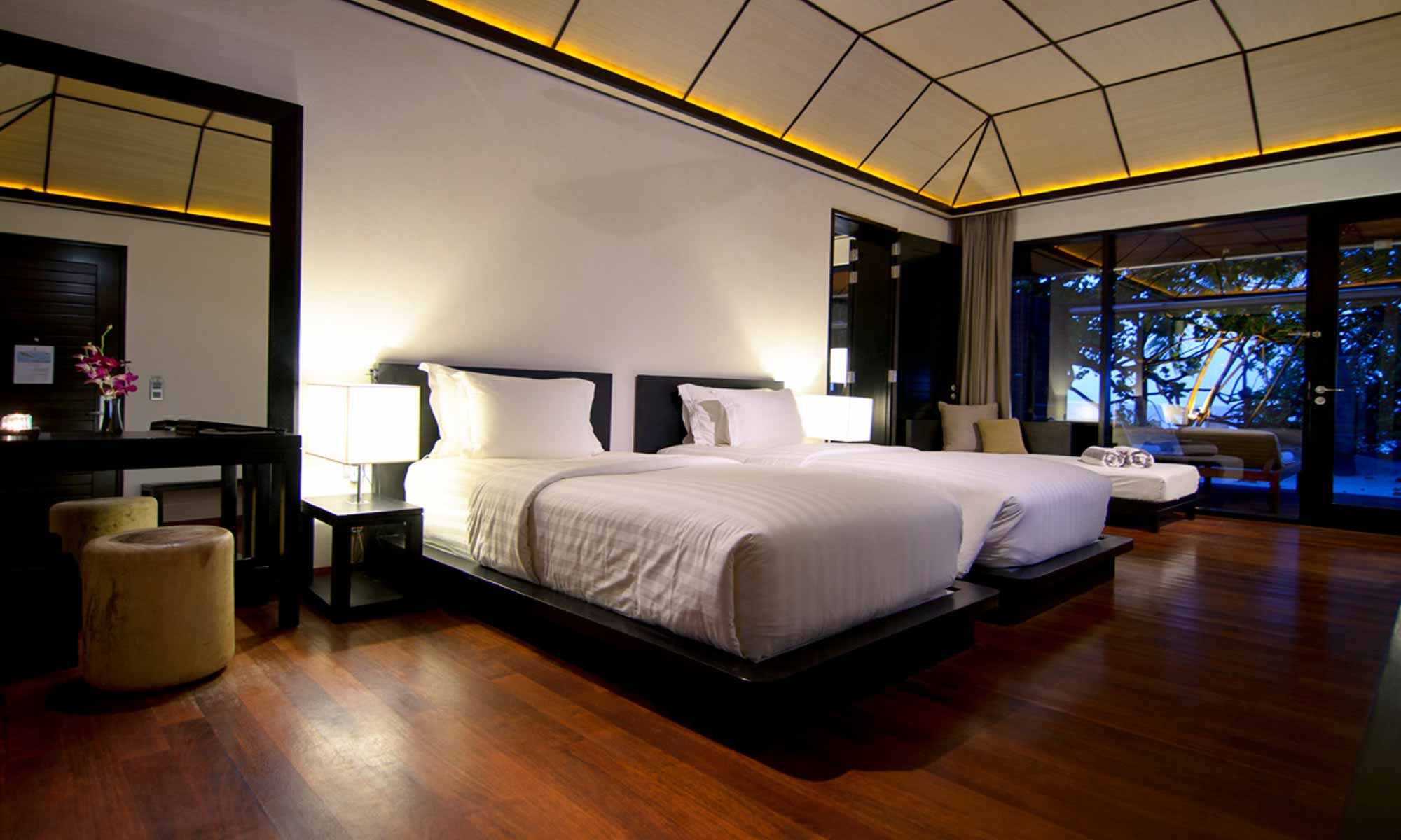 Slow Dive Indischer Ozean Malediven Lily Beach Resort Zimmer