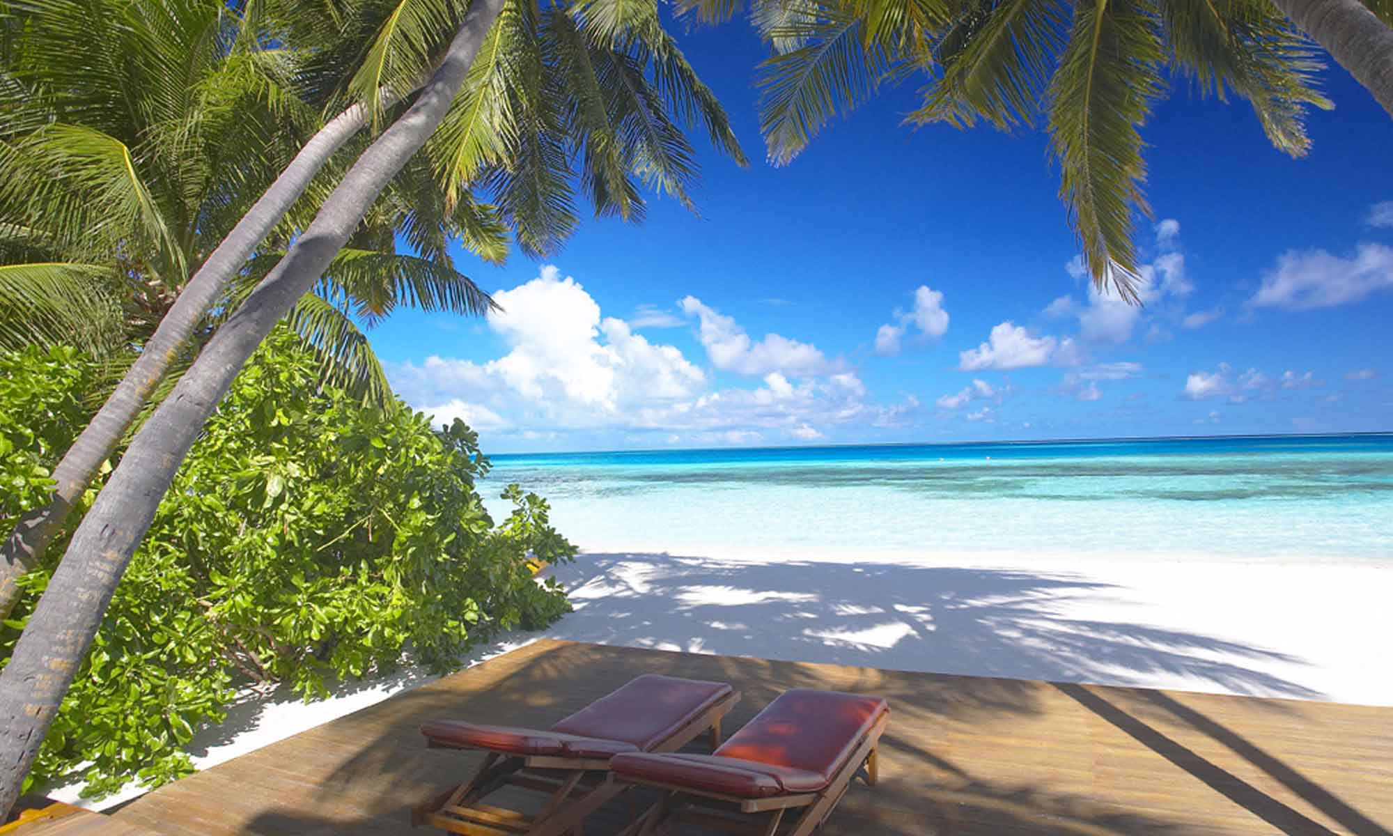 Slow Dive Indischer Ozean Malediven Medhufushi Island Resort Strand