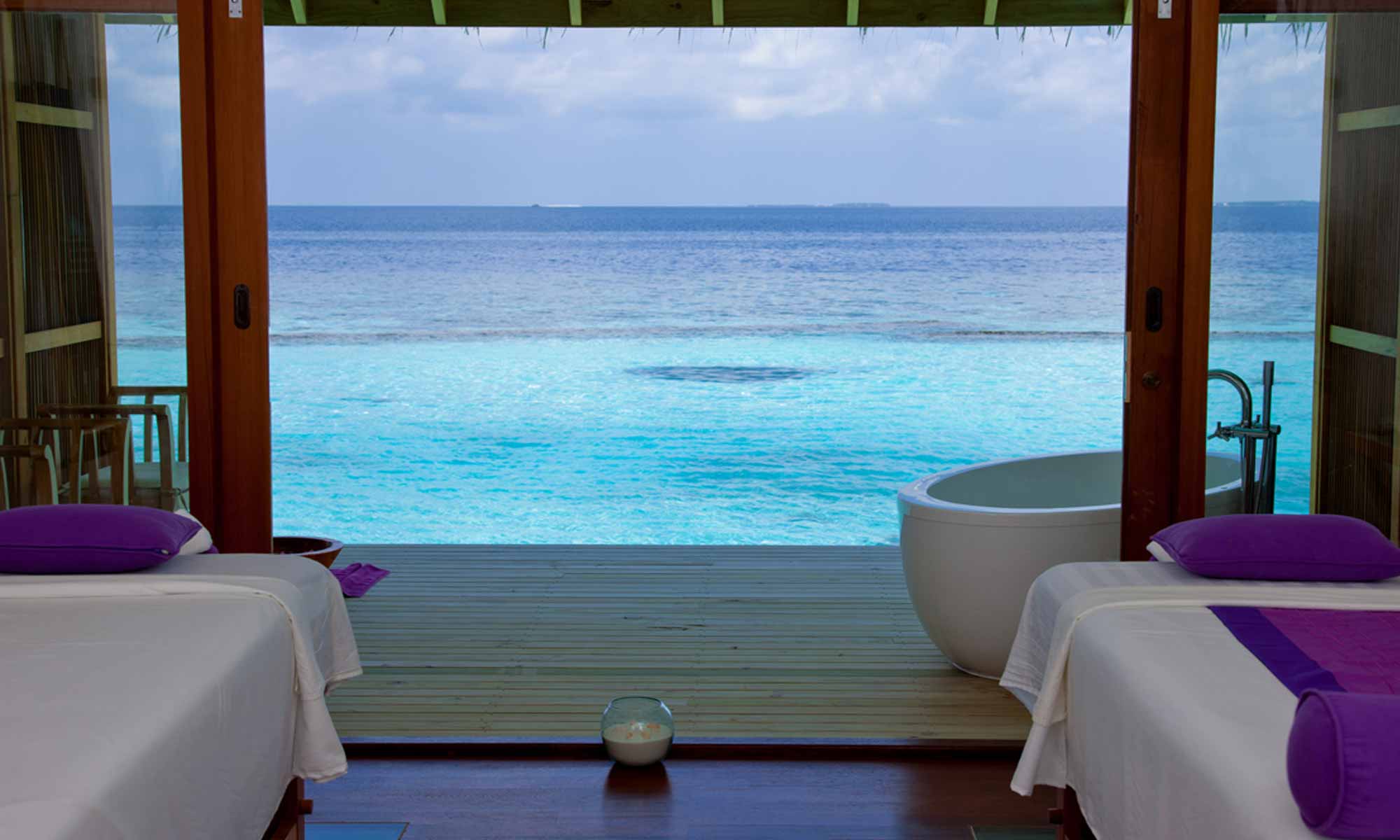 Slow Dive Indischer Ozean Malediven Vakarufalhi Island Resort Oceanview