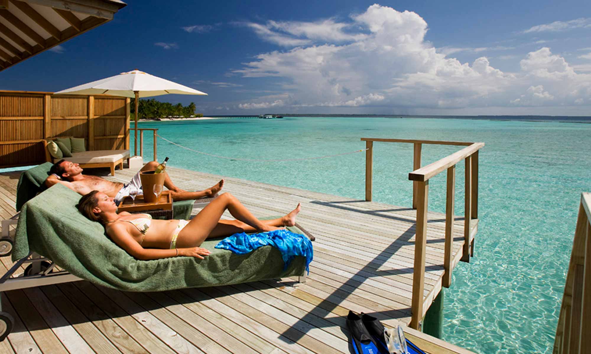 Slow Dive Indischer Ozean Malediven Vakarufalhi Island Resort Sun