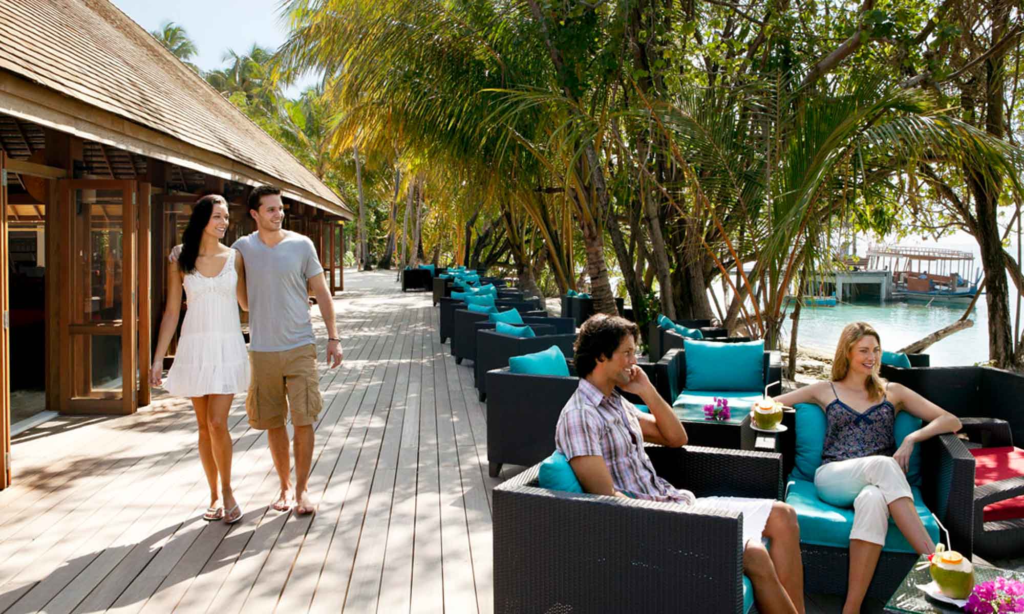 Slow Dive Indischer Ozean Malediven Vilamendhoo Island Resort Lounge außen