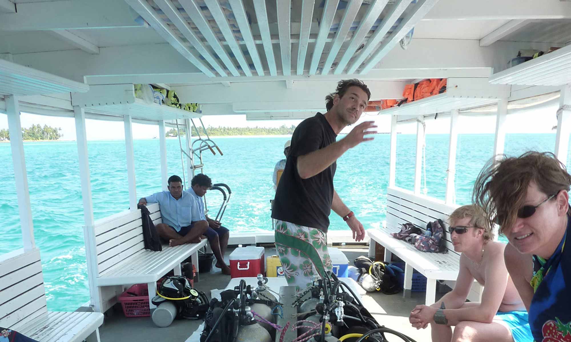 Slow Dive Indischer Ozean Malediven Werner Lau Medhufushi Tauchboot