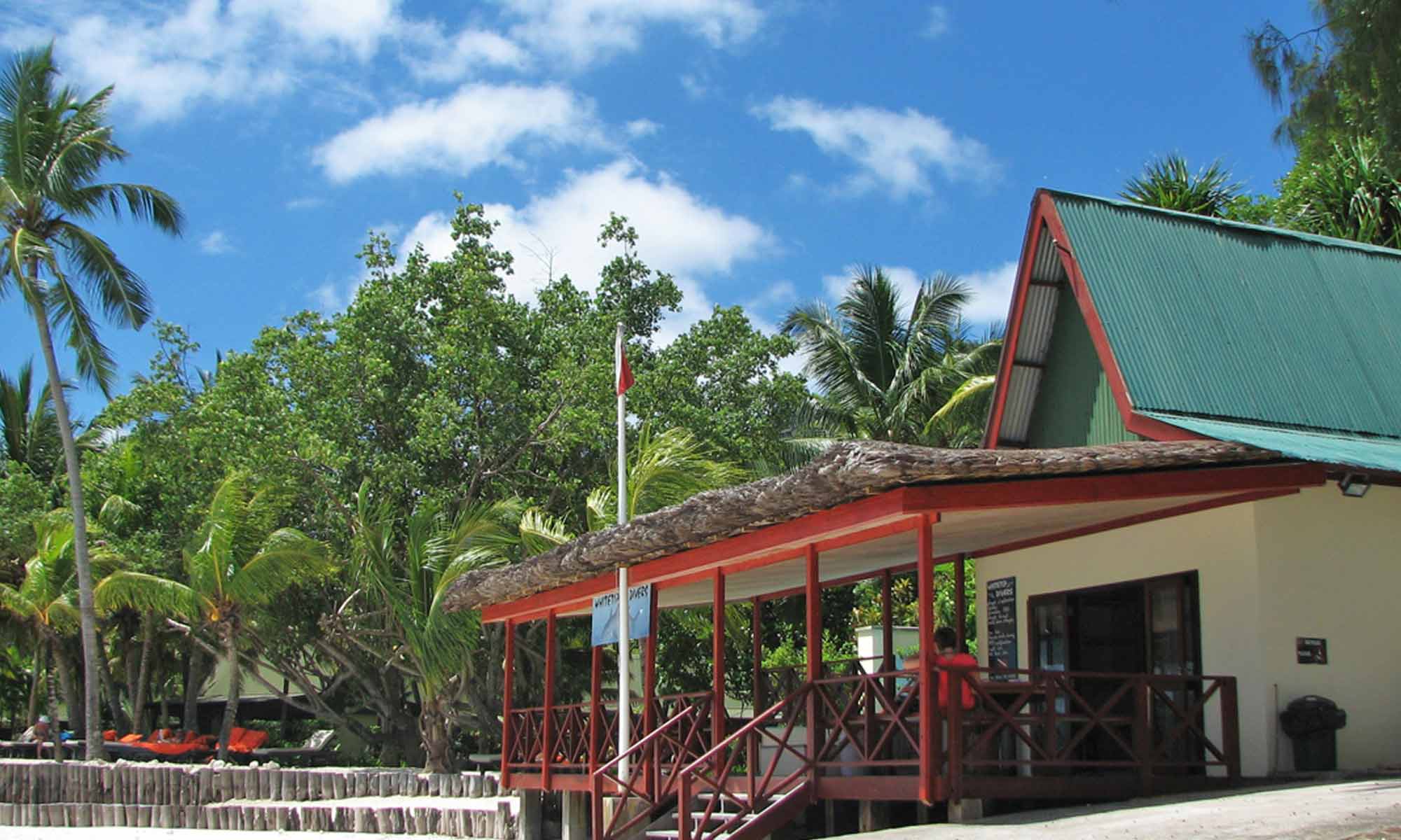Slow Dive Indischer Ozean Seychellen White Tip Divers Praslin Tauchbasis