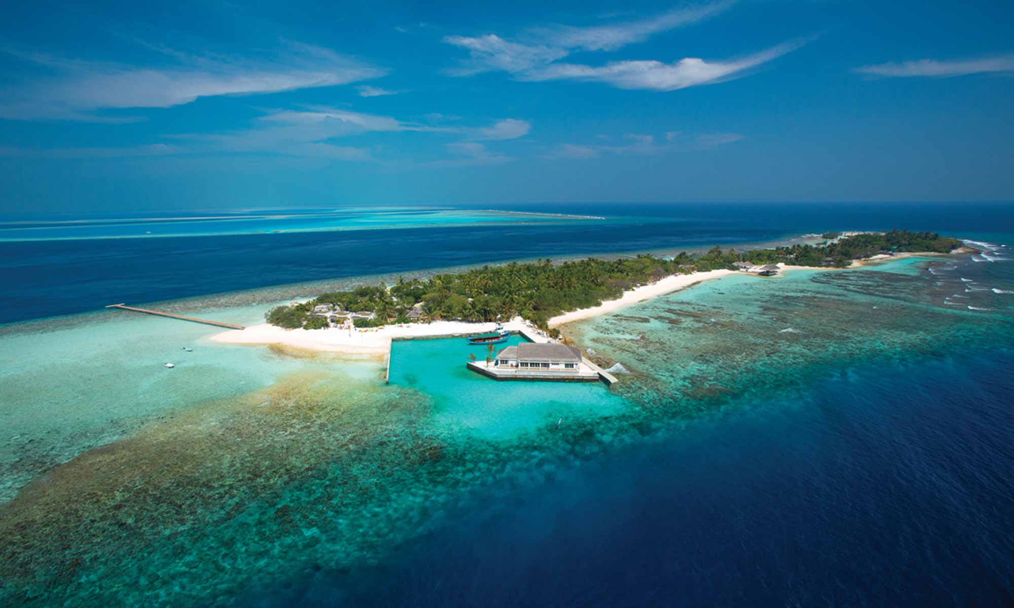 Slow Dive Indischer Ozean Malediven COOEE OBLU at Helengeli Bungalow Insel