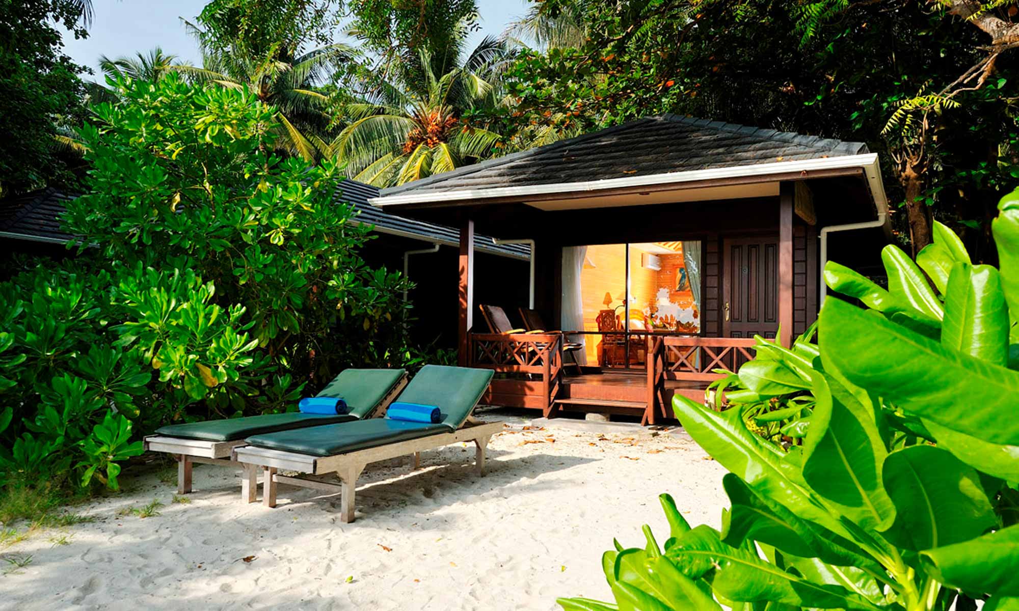 Slow Dive Indischer Ozean Malediven Royal Island Resort Bungalow