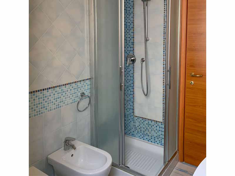 Slow Dive Angebote Italien Elba Appartment Eden Air Badezimmer