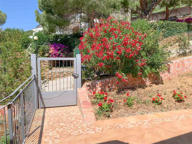 Slow Dive Angebote Italien Elba Appartment Eden Air Eingang