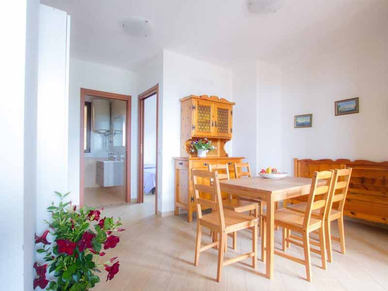 Slow Dive Angebote Italien Elba Appartment Villa Eden Piano Terra Essbereich