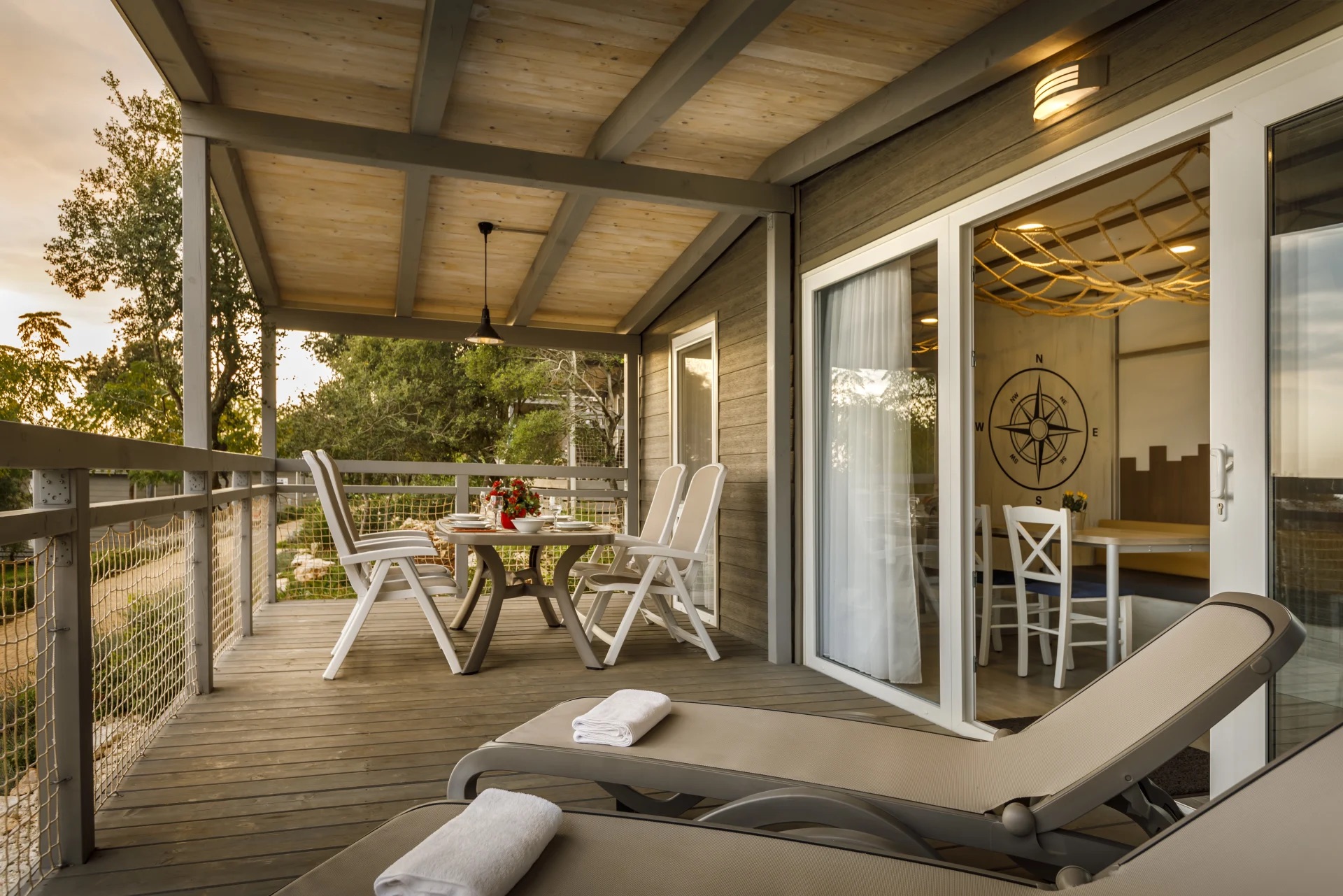 Slow Dive_Rovinj_Terrasse_Liegen_2026-05 Special Tauchreise Philippinen Gagayan 2026